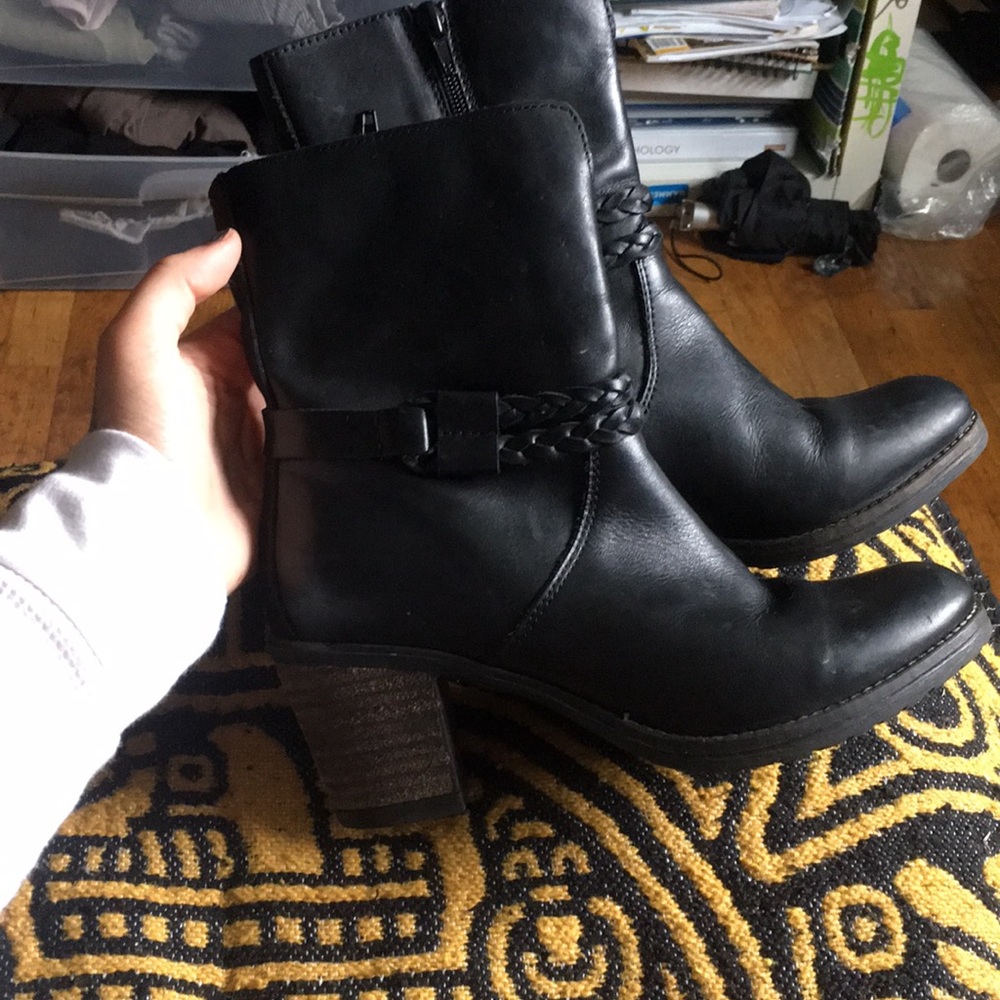 Real leather boot